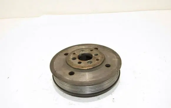 Volkswagen Golf IV Crankshaft pulley