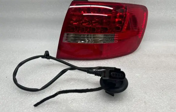 Audi A6 S6 C6 4F Rear/tail lights 4F9945096E 4F9945222C
