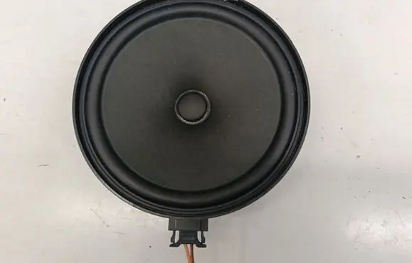 Mercedes-Benz GLA W156 Rear door speaker A2468200100