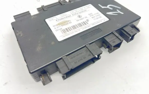 Mercedes-Benz E W211 Seat control module A2118704085