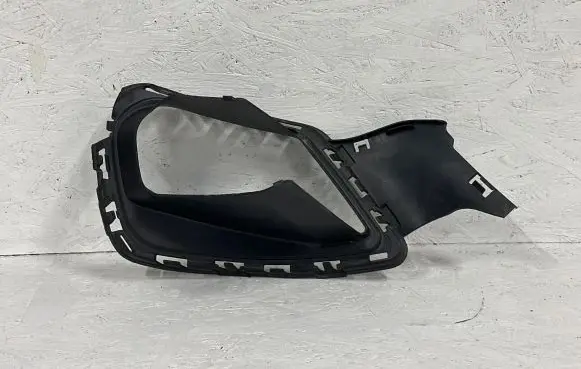 Mercedes-Benz S W222 Front bumper mounting bracket A2228850263 16952