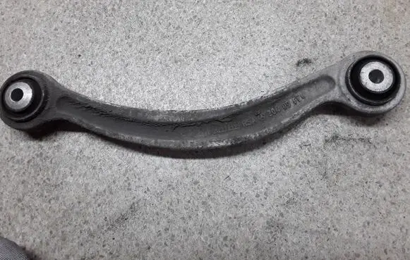 Mercedes-Benz C W205 Rear control arm 20409 20409FI6