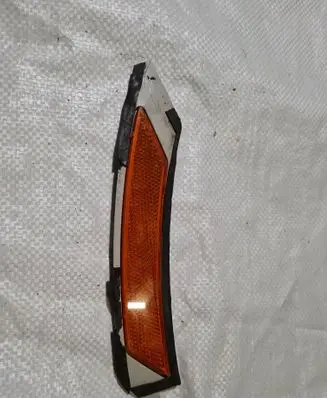 BMW 3 E90 E91 Front reflector 7205398