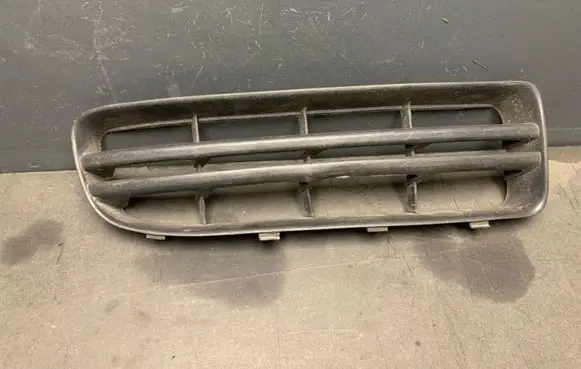 Skoda Octavia Mk2 (1Z) Front bumper lower grill 1Z0807367B