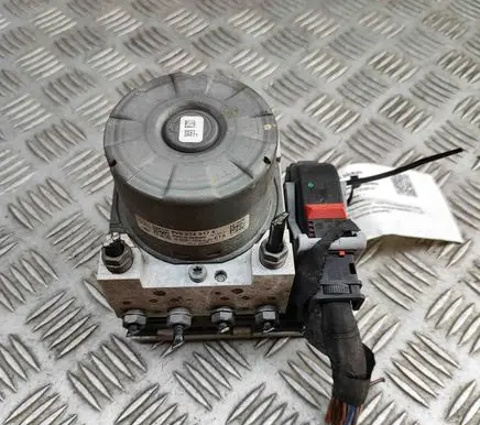 Audi A3 S3 8V ABS Pump 8V0614517E