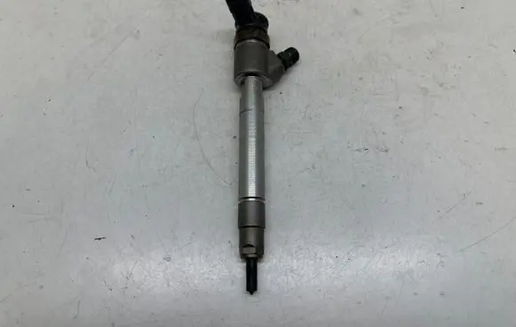 Ford Focus Fuel injector 9828959880