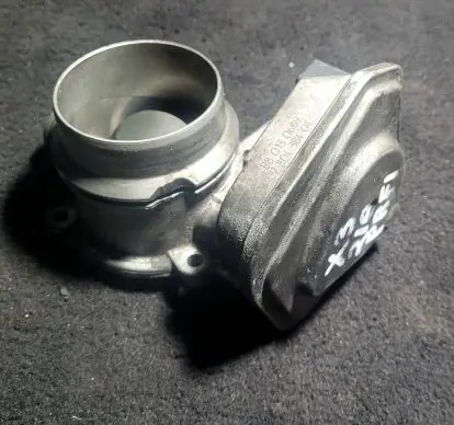BMW X3 E83 Throttle valve