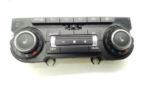 Skoda Octavia Mk2 (1Z) Climate control unit 3T0907044AC