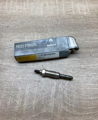 Renault Espace I Glow plug 7700733076 11721782