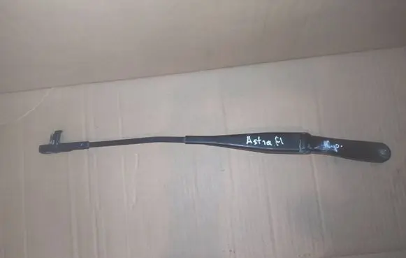 Opel Astra H Front wiper blade arm 13111219