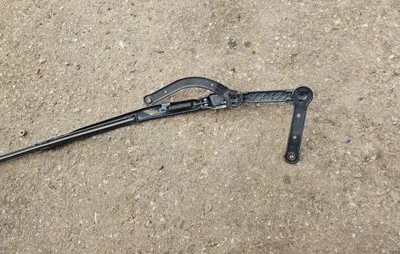 BMW 5 E60 E61 Front wiper blade arm 7035103 61617035103 178421