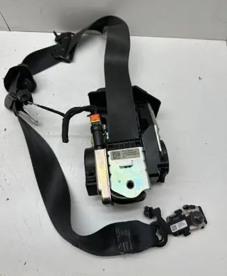 Volvo S90, V90 Front seatbelt 31675242 1P637382200B