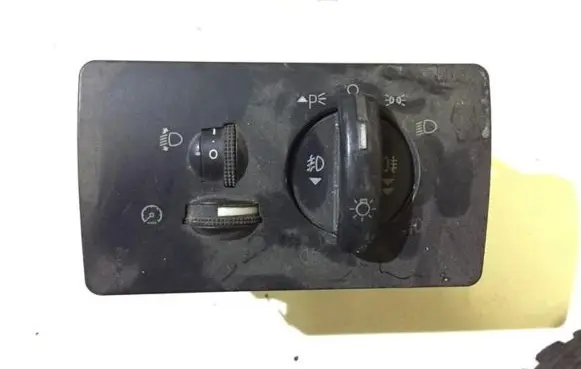 Ford Mondeo Mk III Light switch