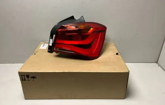 BMW 1 F20 F21 Rear/tail lights 7359018