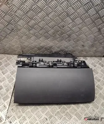 Tesla Model 3 Glove box 113340900b