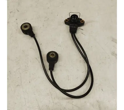 Mercedes-Benz E W124 Sensor 0031537728 A0031537728 M104