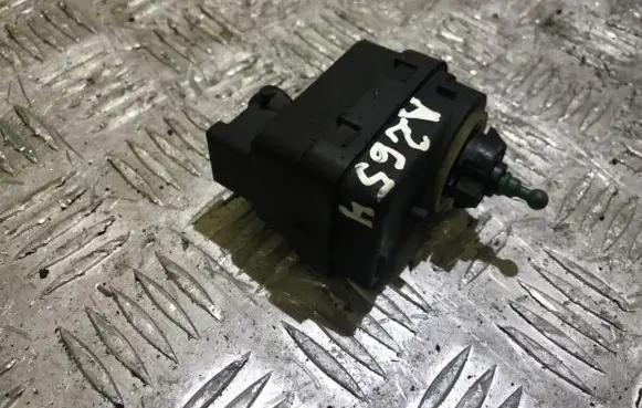 Renault Scenic I Headlight level adjustment motor 770084019