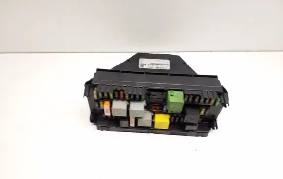 Mercedes-Benz C W204 SAM control unit a2129003414