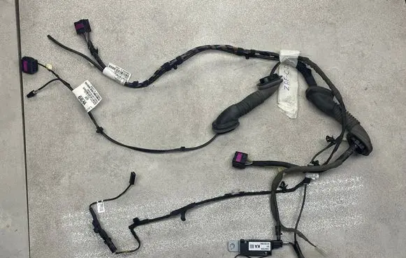 Opel Zafira C Tailgate/trunk wiring harness 20862608 20903147