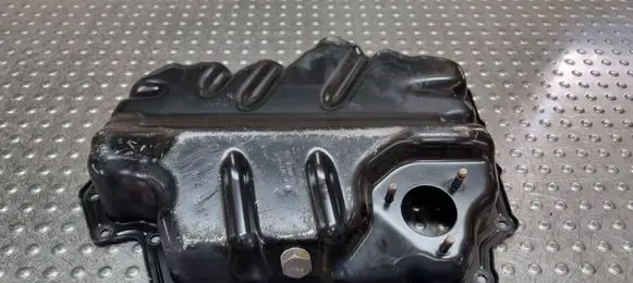 Volkswagen Scirocco Oil sump S27705355 04E103600B