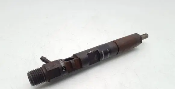 Nissan Note (E11) Fuel injector 28237259