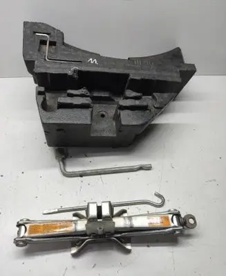 Nissan X-Trail T30 Tool set 849A88H300