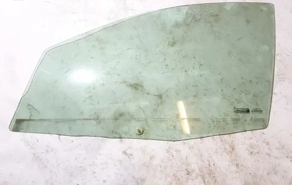Ford Fiesta Front door window glass four-door