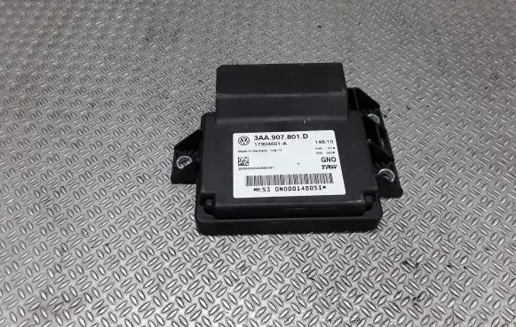 Volkswagen Tiguan Hand brake control module 3AA907801D