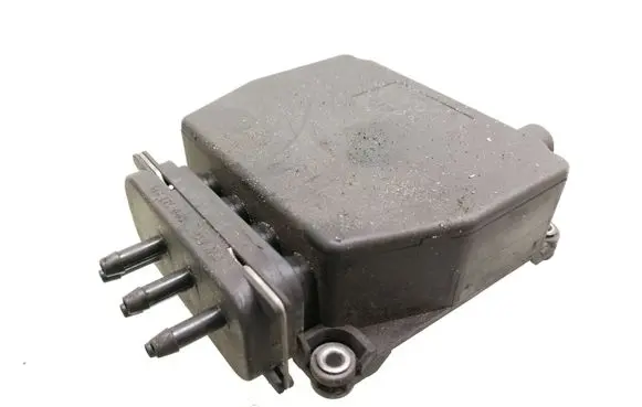 Skoda Octavia Mk2 (1Z) Vacuum valve 3C0906625