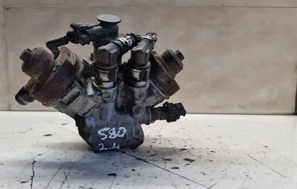 Volvo S80 Fuel injection high pressure pump 0445010618 31272896