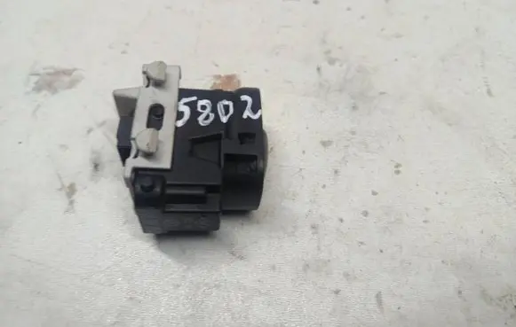 Mercedes-Benz CLK A209 C209 Electric window control switch 501958 A2098203510