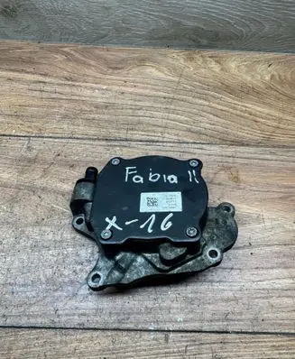 Skoda Fabia Mk2 (5J) Vacuum pump 03L145207 V300