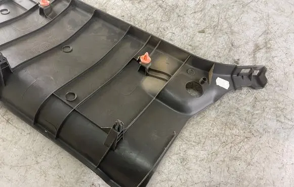 Nissan Navara D40 Other trunk/boot trim element 76938eb30a