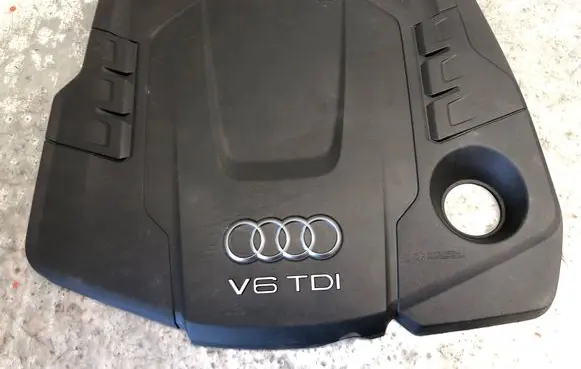 Audi A6 C7 Engine cover (trim) 059103925CLBILI 059103925CL