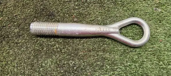 Nissan Leaf II (ZE1) Towing hook eye 