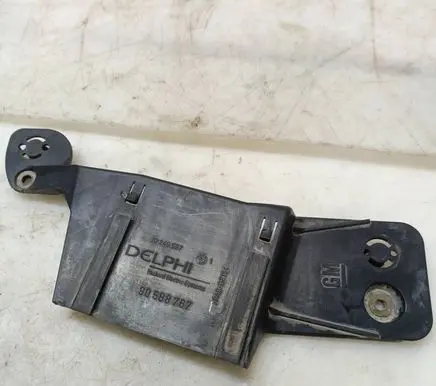 Opel Zafira A Other engine bay part 90588767 I249597