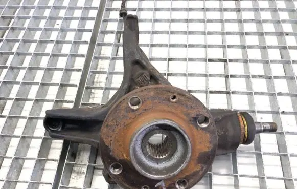 Citroen DS4 Front wheel hub spindle knuckle