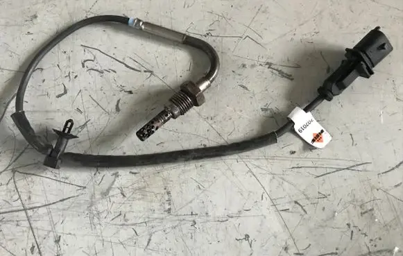 Opel Astra J Exhaust gas temperature sensor 3HTS0061 2127658107097