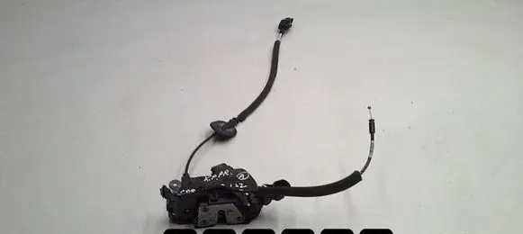 Renault Captur Front door lock 805037243R