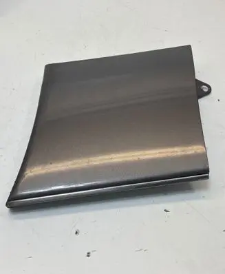 Lexus LS 400 Front arch trim 