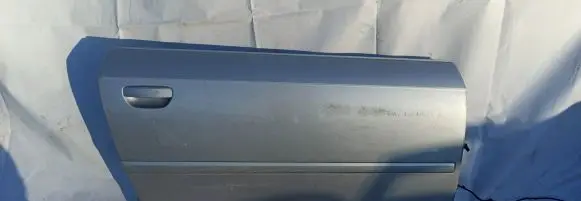 Audi A3 S3 8P Front door pilka