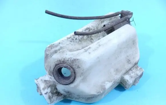 Renault Kangoo II Windshield washer fluid reservoir/tank 8200431474 IMPRK1285547