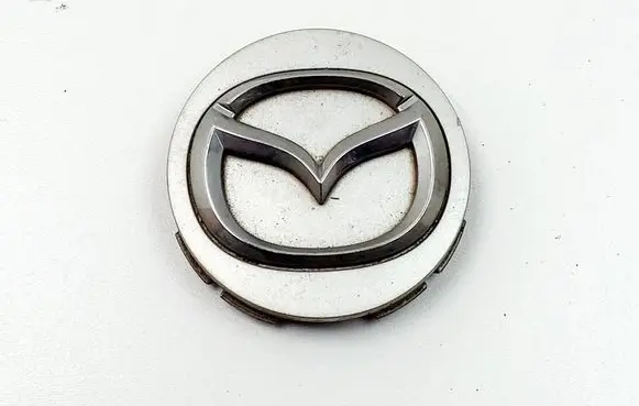 Mazda 6 R20 wheel hub/cap/trim 