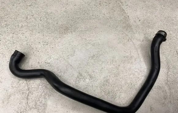 Volvo XC90 Breather/breather pipe/hose 