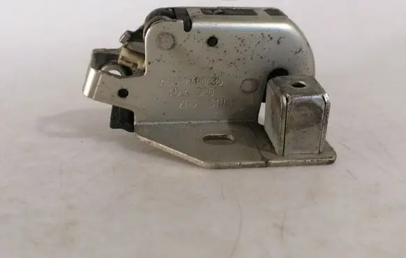 Mercedes-Benz Sprinter W906 Loading door lock A9067400035