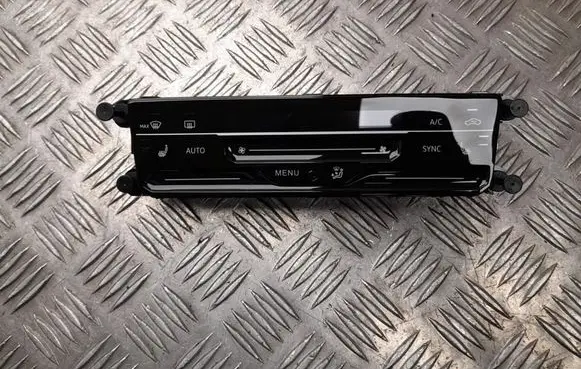 Volkswagen Taigo Climate control unit 2GM907044C