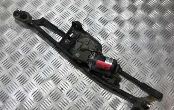 Hyundai Elantra Front wiper linkage and motor