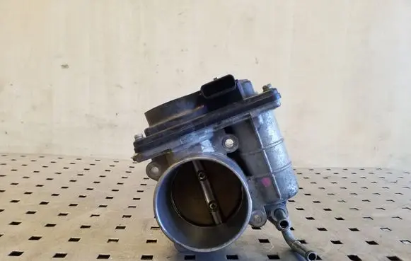 Nissan Juke I F15 Throttle valve SERA52601