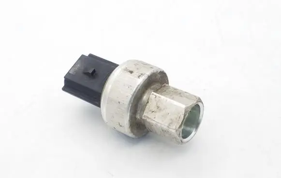 Ford Fiesta Air conditioning (A/C) pressure sensor BT4319D594AA 3096A03