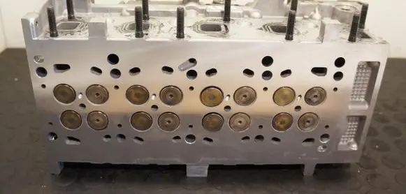 Opel Corsa D Engine head 55206388